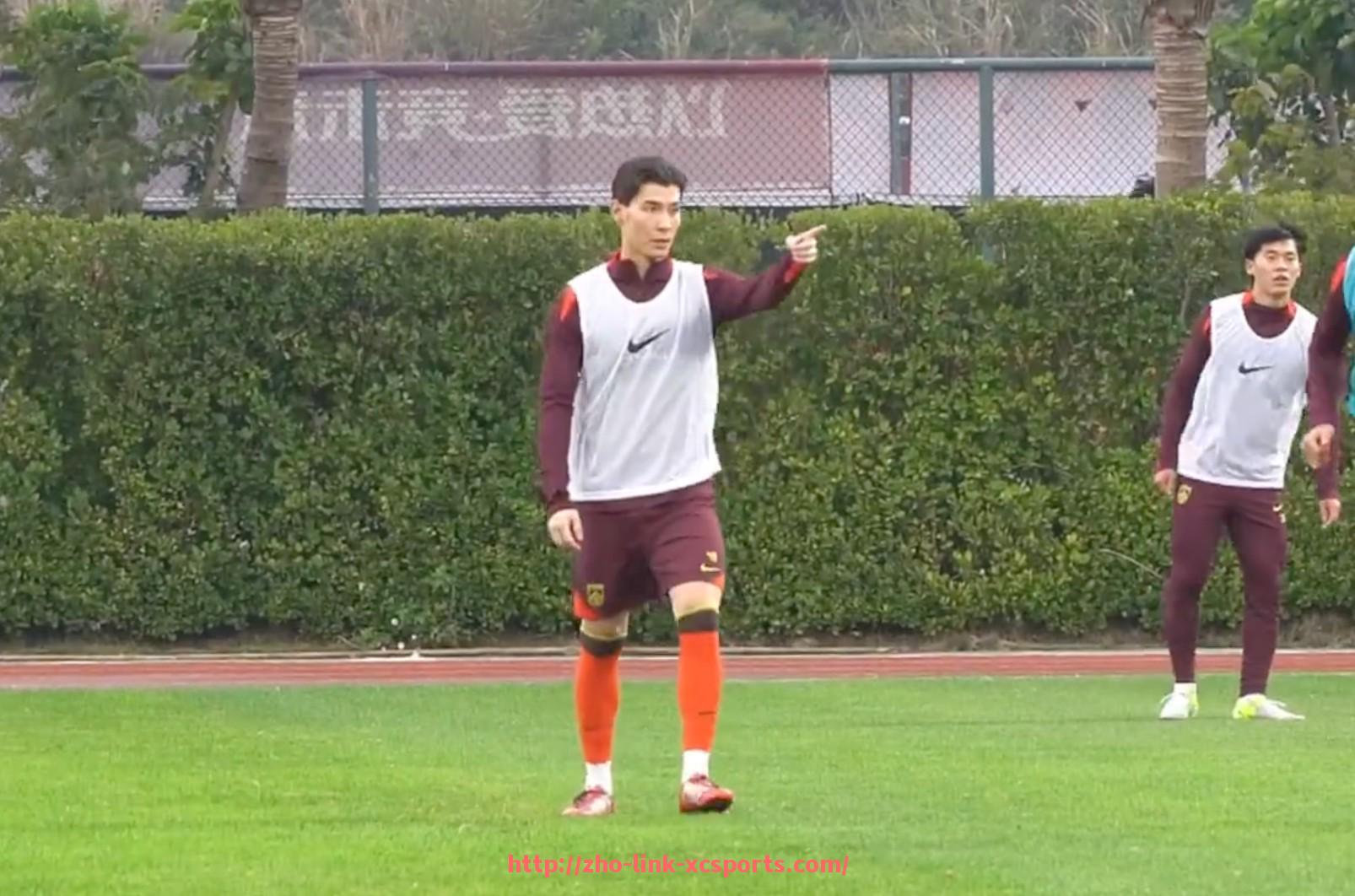 杏彩体育-德甲比勒菲尔德球队最新赛季数据与球员信息